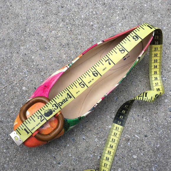 Stuart Weitzman Patent Leather Resort Wear Flats - Picture 15 of 16